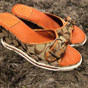 Coach Wedge Alyssa Buckle Sz 8 1/2 B shoes